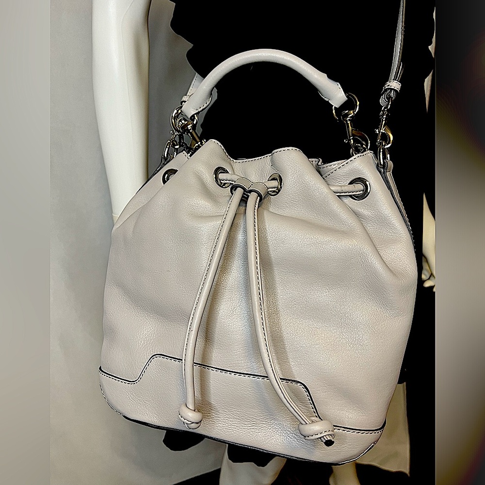 Rebecca Minkoff.NWT.Gorgeous Leather Crossbody/Bucket Bag. Stone Grey. 15”X 10”. - Picture 12 of 13